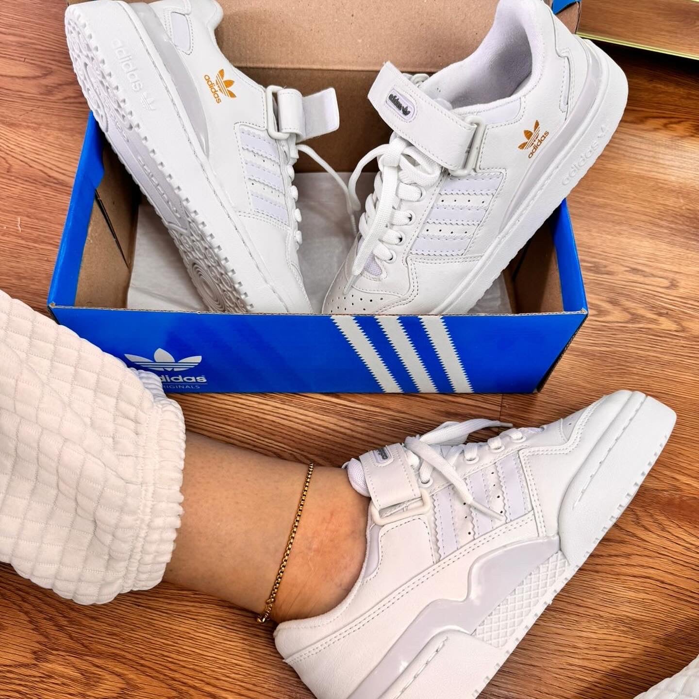 Tênis Adidas Fórum + velcro (Premium)