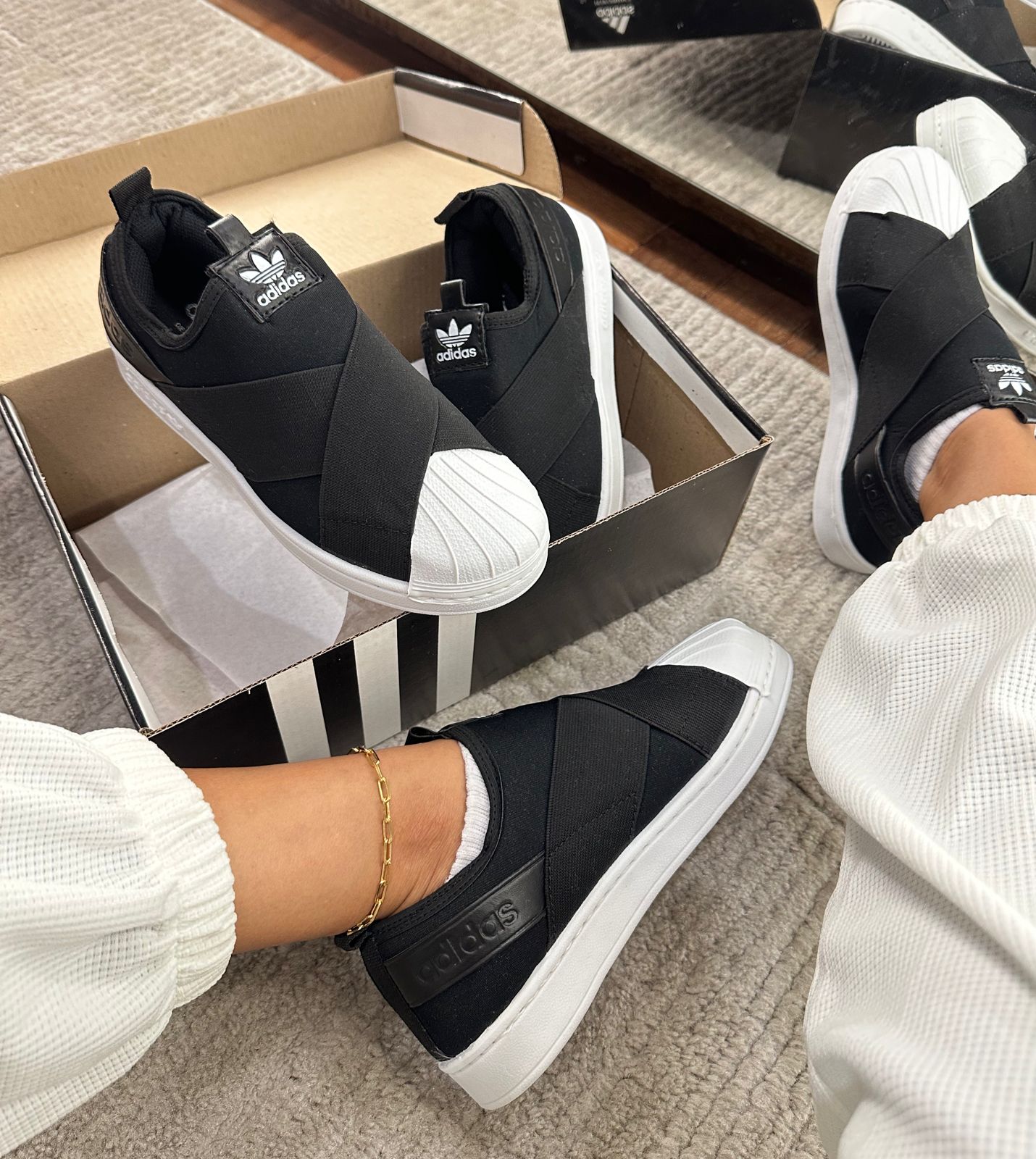 TÊNIS ADIDAS SLIP ON PREMIUM