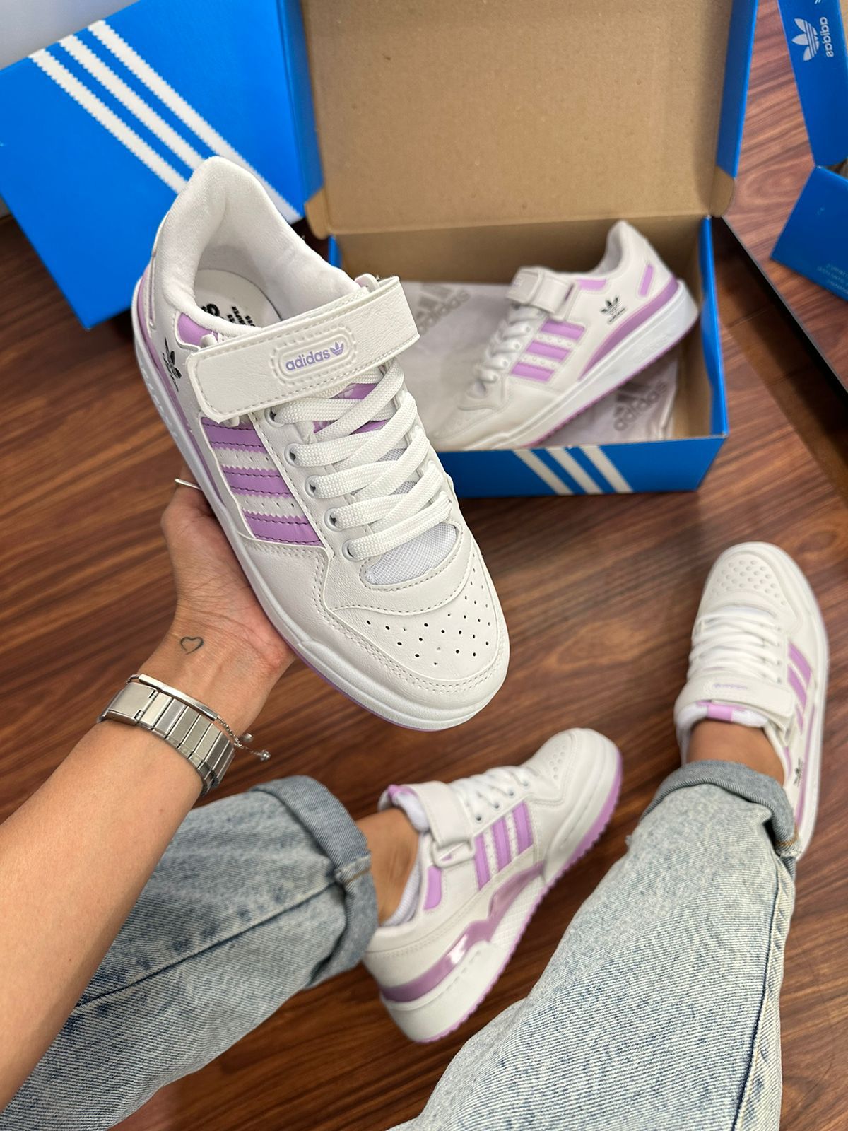 Tênis Adidas Fórum + velcro (Premium)